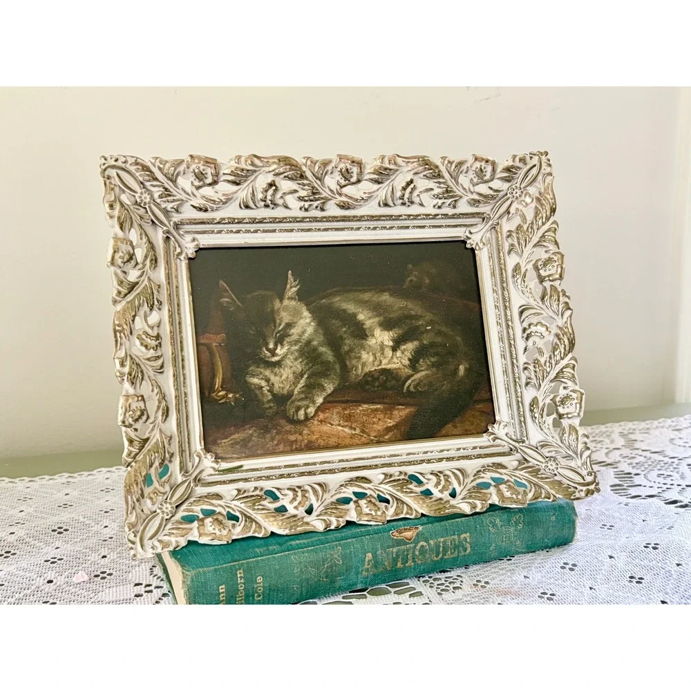 Vintage Style Ornate Gold White Cat Picture Frame Sleeping Kitty Art Decor
